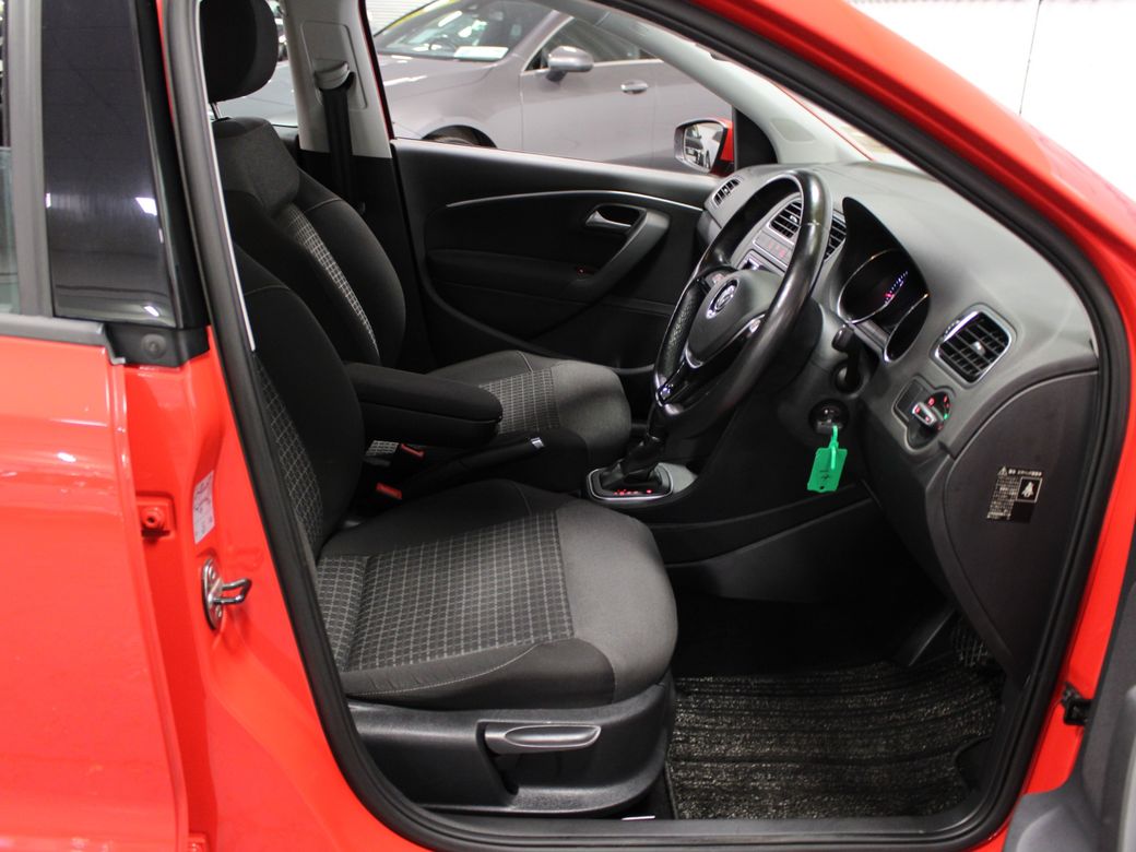 2017 Volkswagen Polo