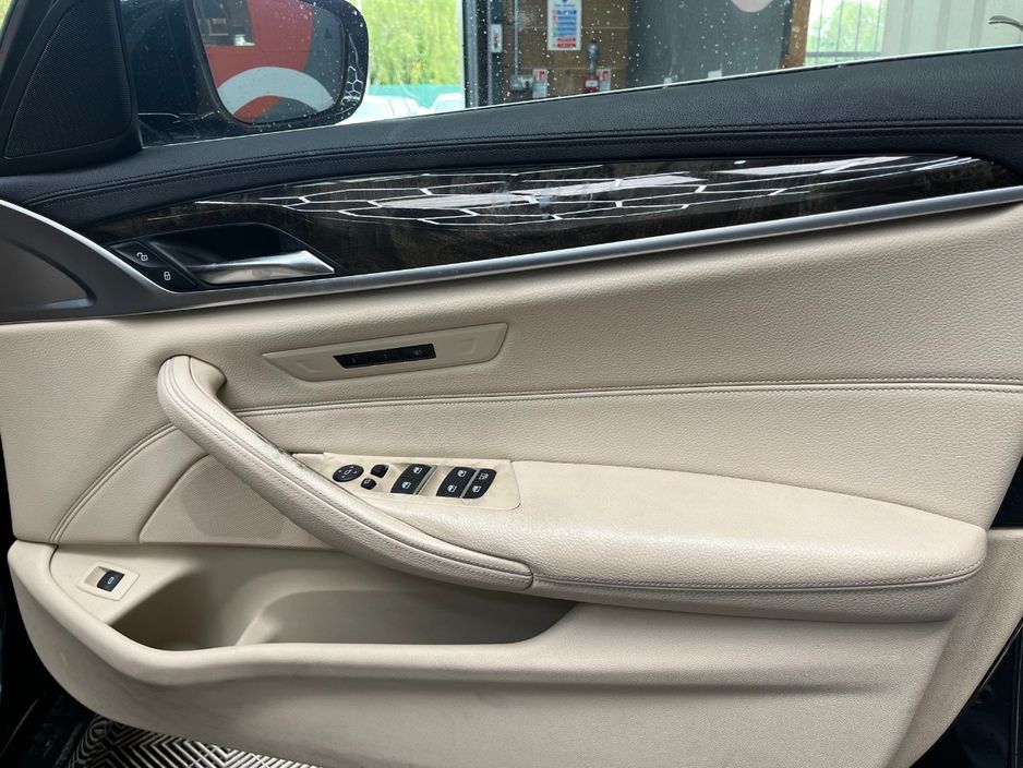 2017 BMW 5 Series