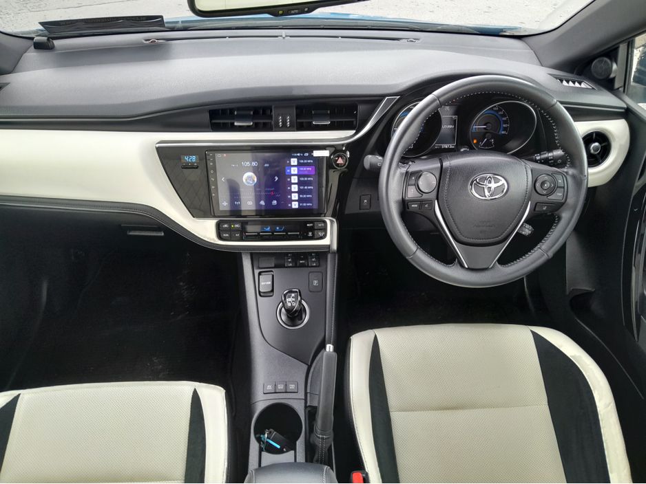 2017 Toyota Auris