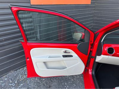 2015 Volkswagen up!
