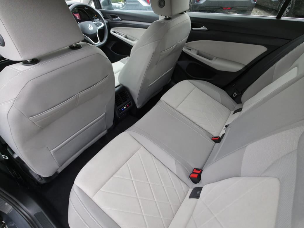 2024 Volkswagen Golf