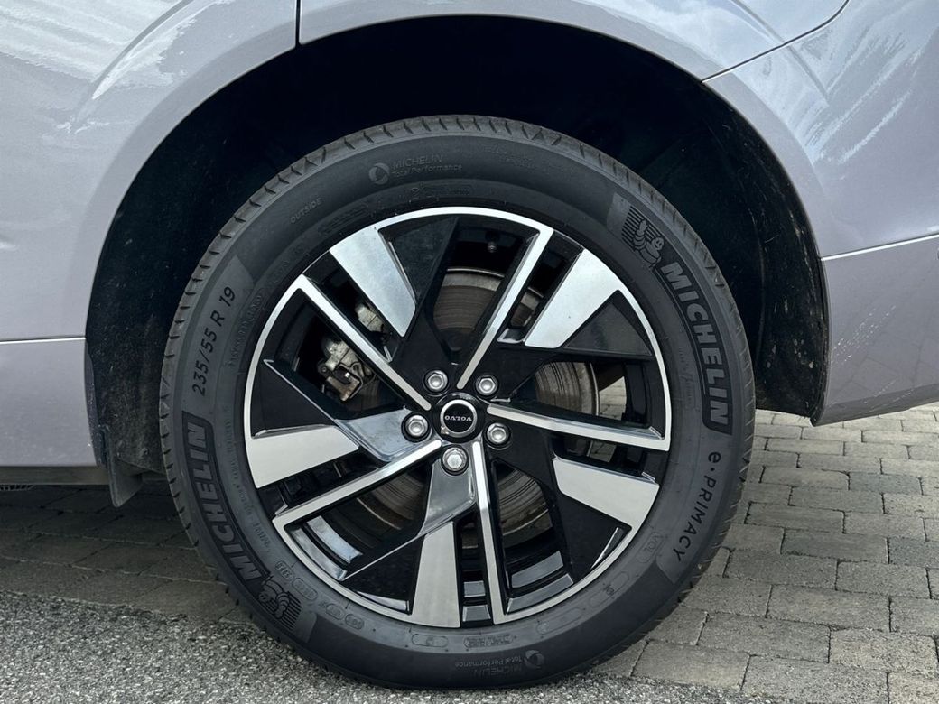 2025 Volvo XC60