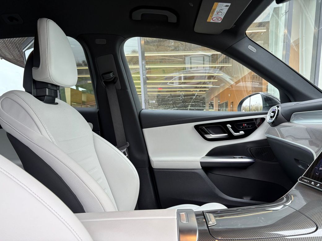 2025 Mercedes-Benz GLC Class