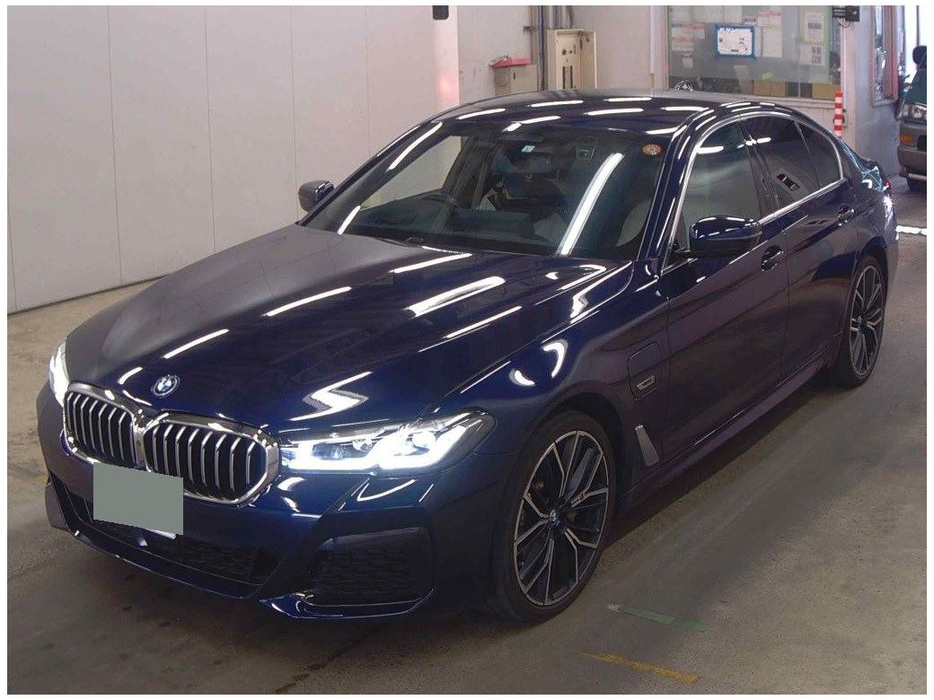 2023 BMW 530