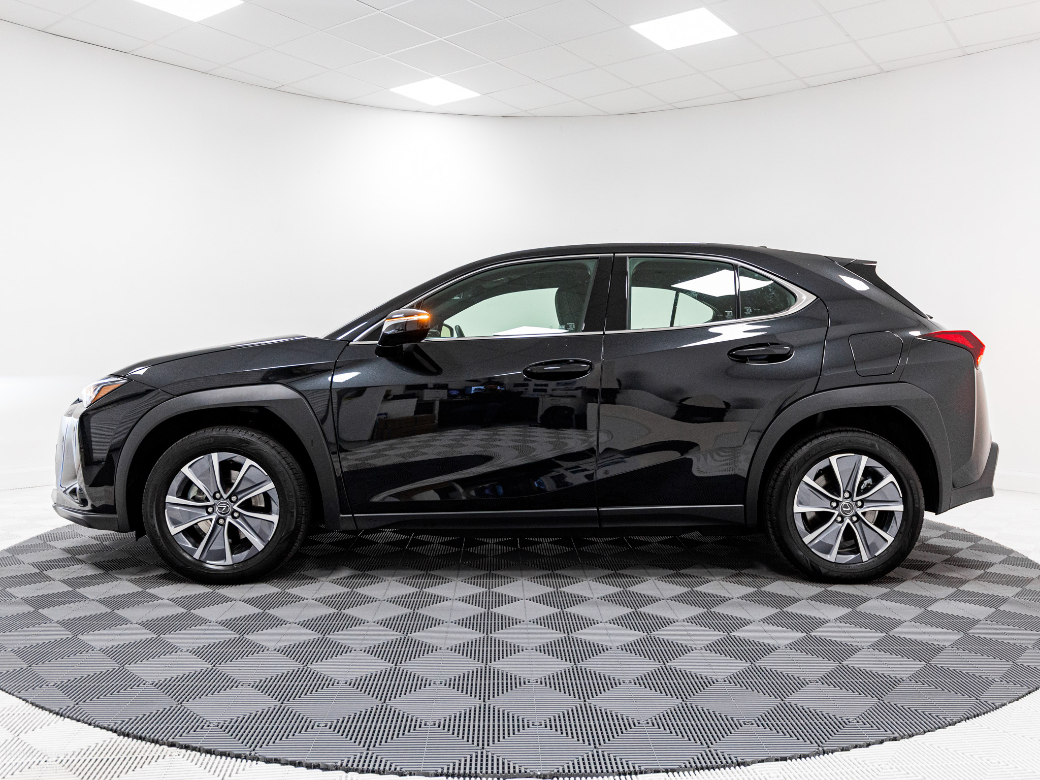2025 Lexus UX 300e