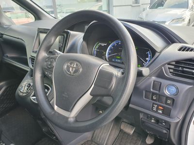 2014 Toyota Noah
