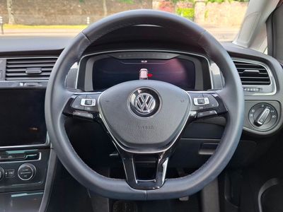 2019 Volkswagen Golf