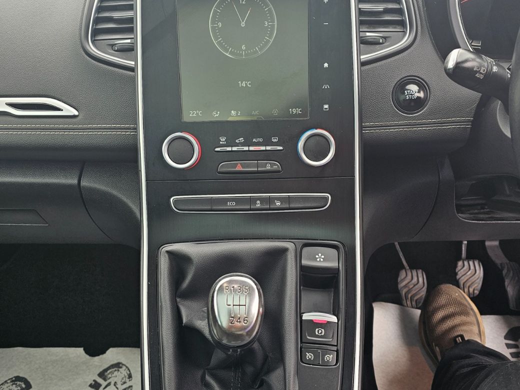 2017 Renault Grand Scenic