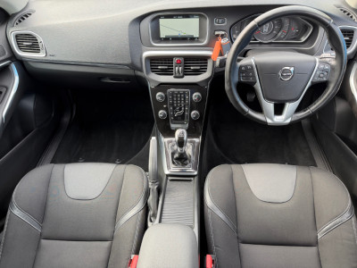 2016 Volvo V40
