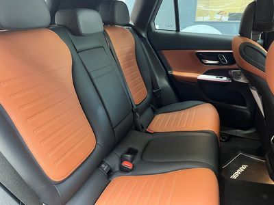 2024 Mercedes-Benz GLC Class