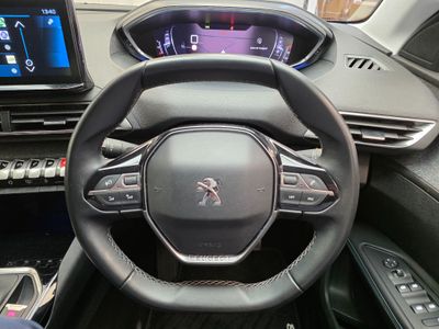 2022 Peugeot 5008