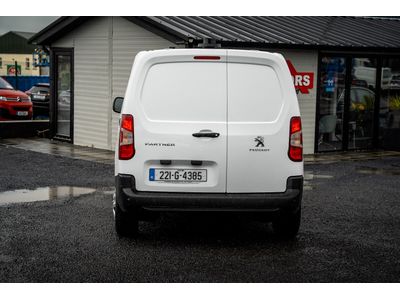 2022 Peugeot Partner