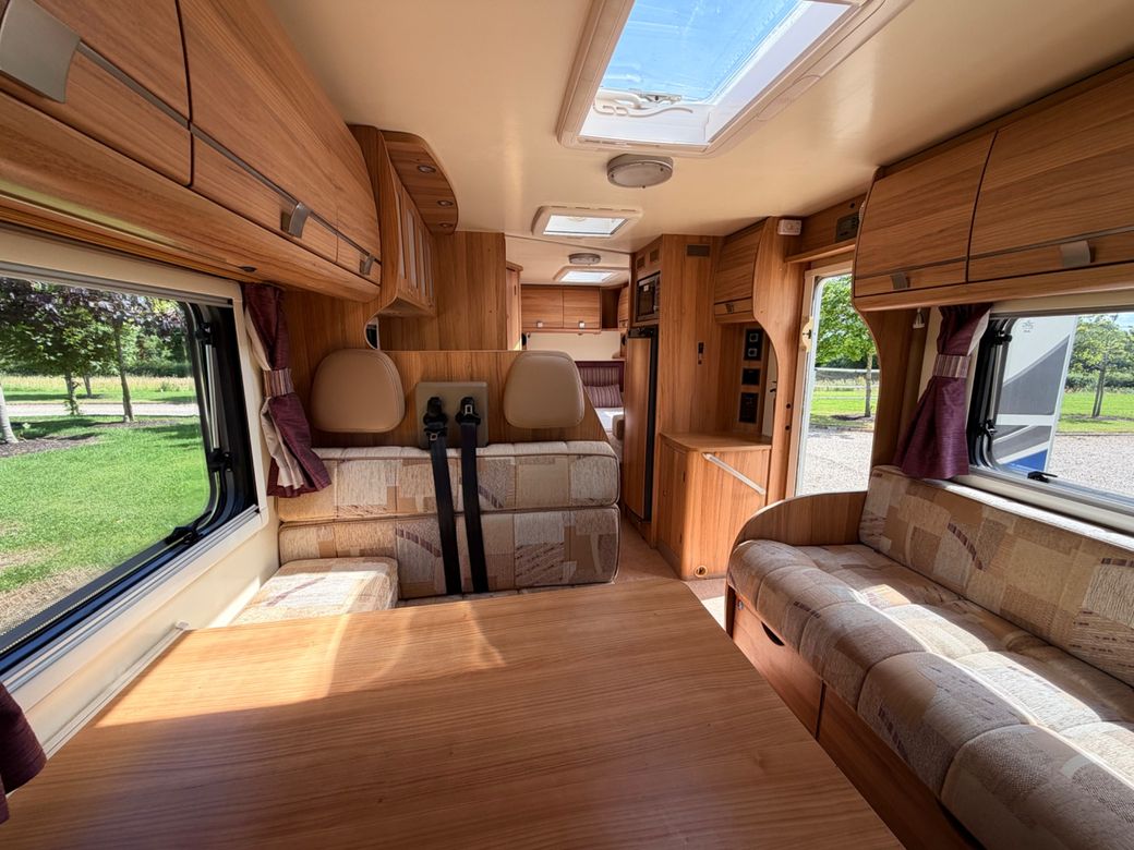 2013 BAILEY  APPROACH 745 LOW PROFILE R.H.D 