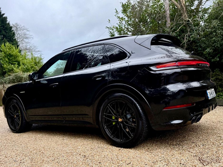 2024 Porsche Cayenne