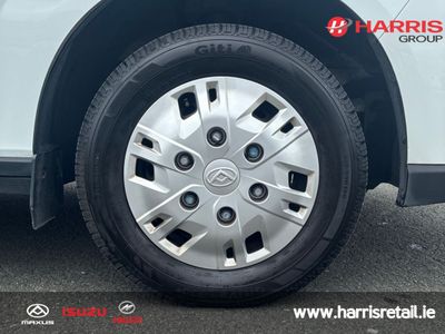 2025 White Maxus Deliver 7
