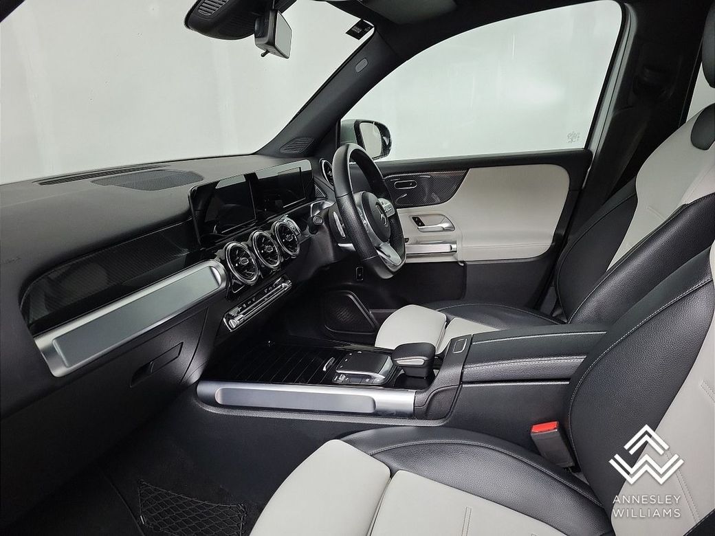 2021 Mercedes-Benz GLB Class