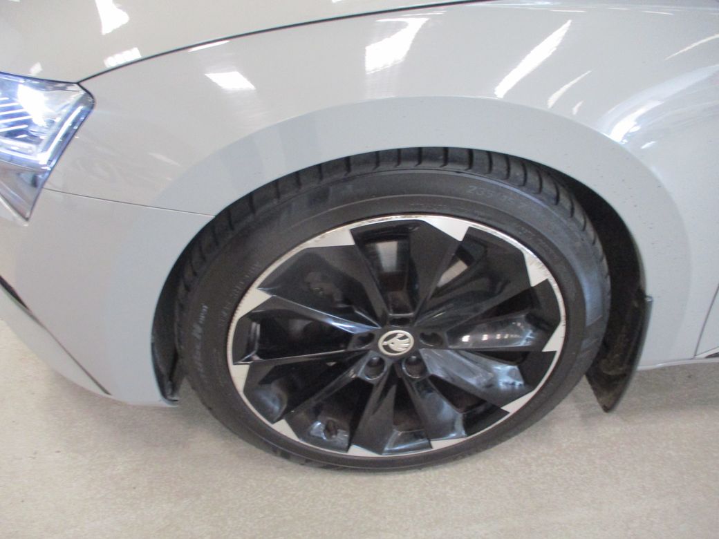 2021 Skoda Superb