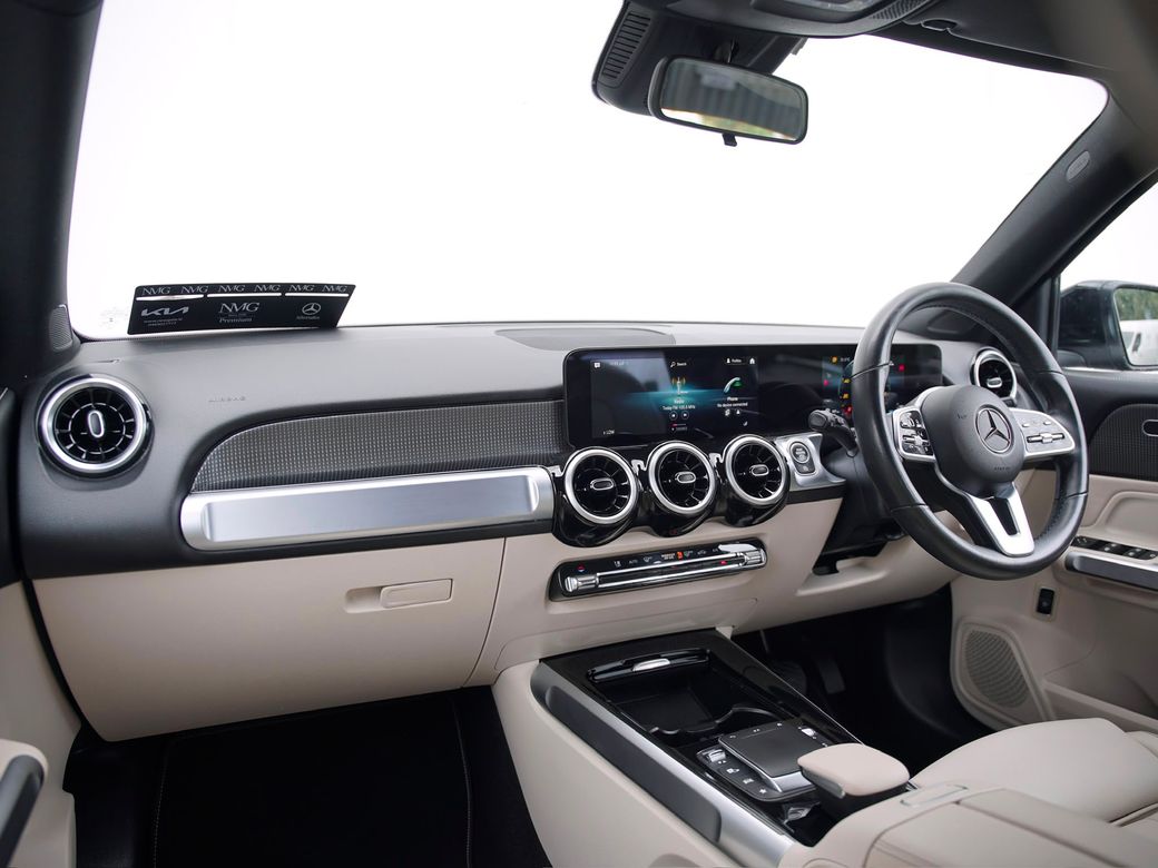 2023 Mercedes-Benz GLB Class