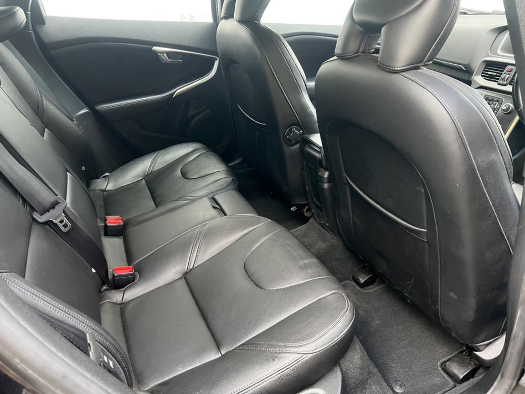 2015 Volvo V40
