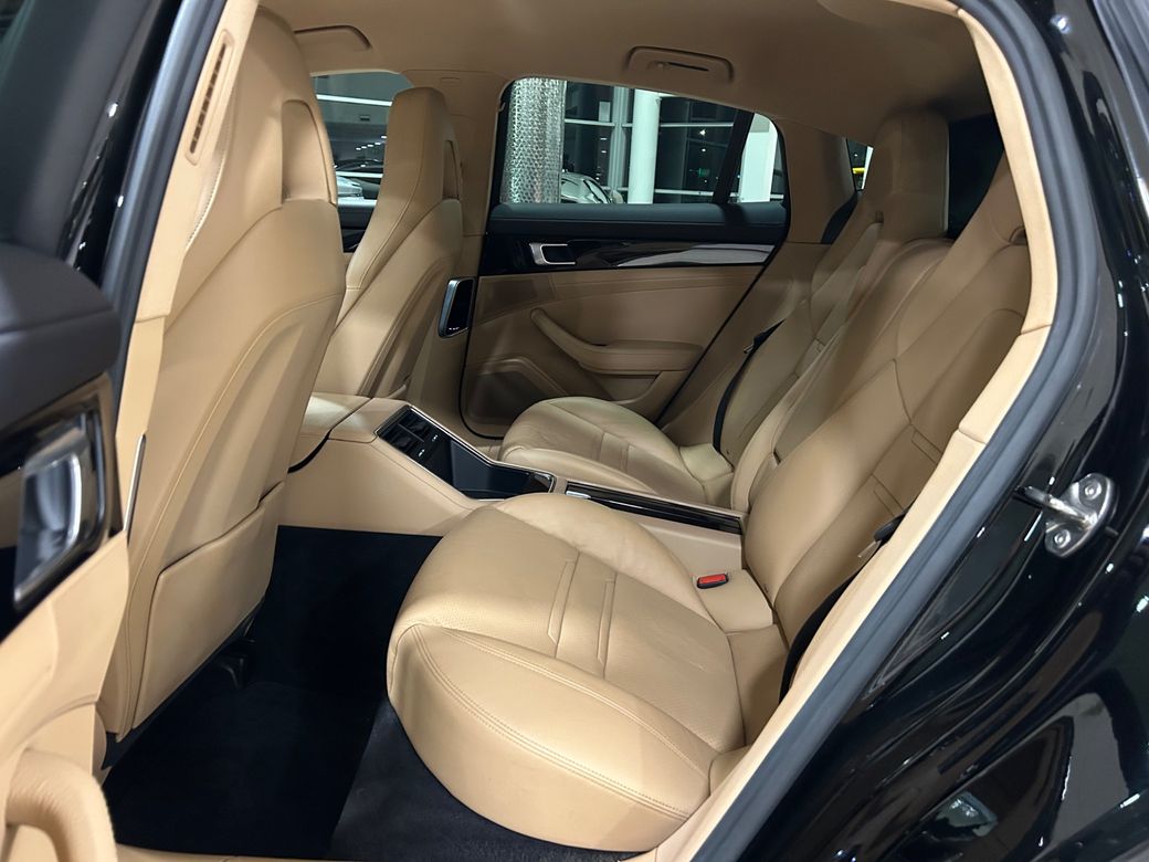 2018 Porsche Panamera