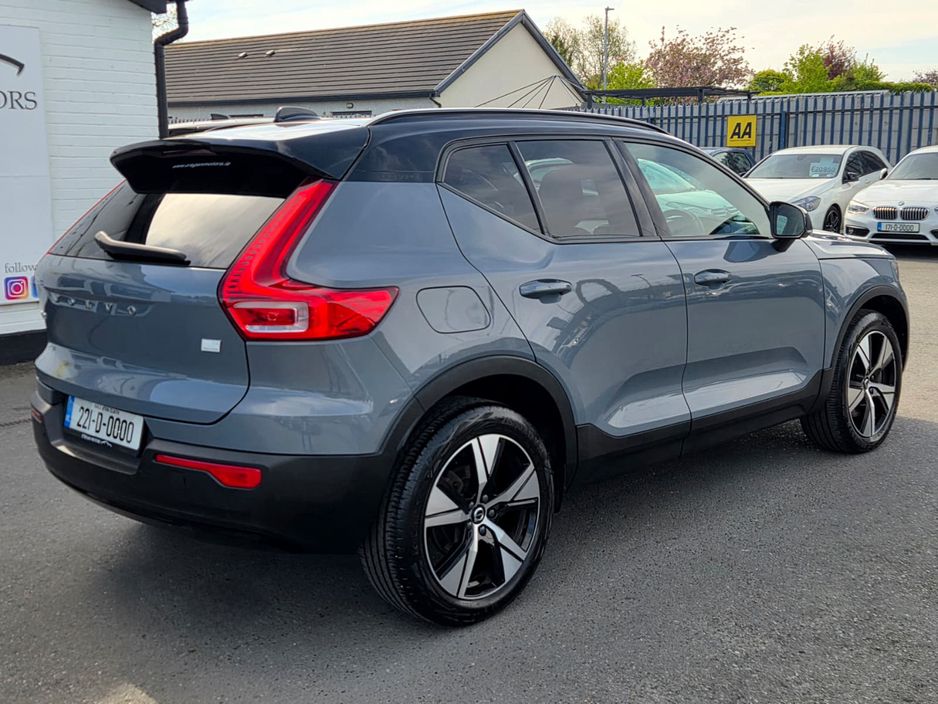 2022 Volvo XC40