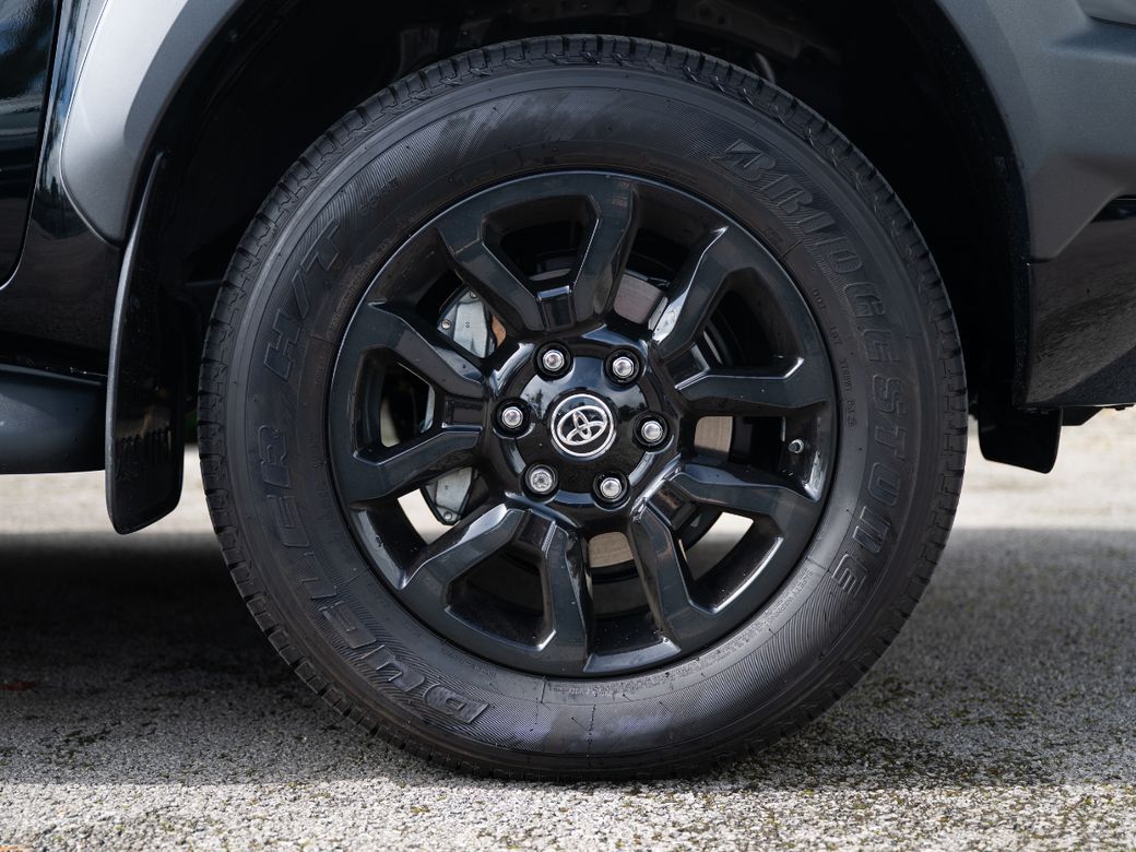 2025 Toyota Hilux