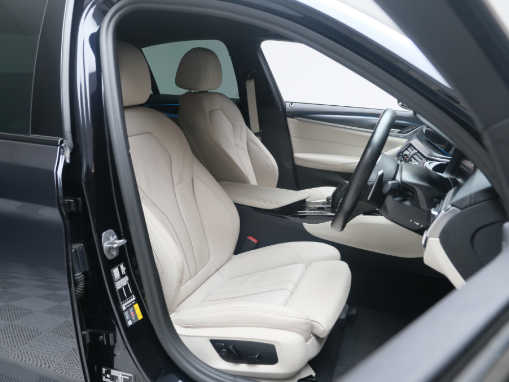 2022 BMW 5 Series