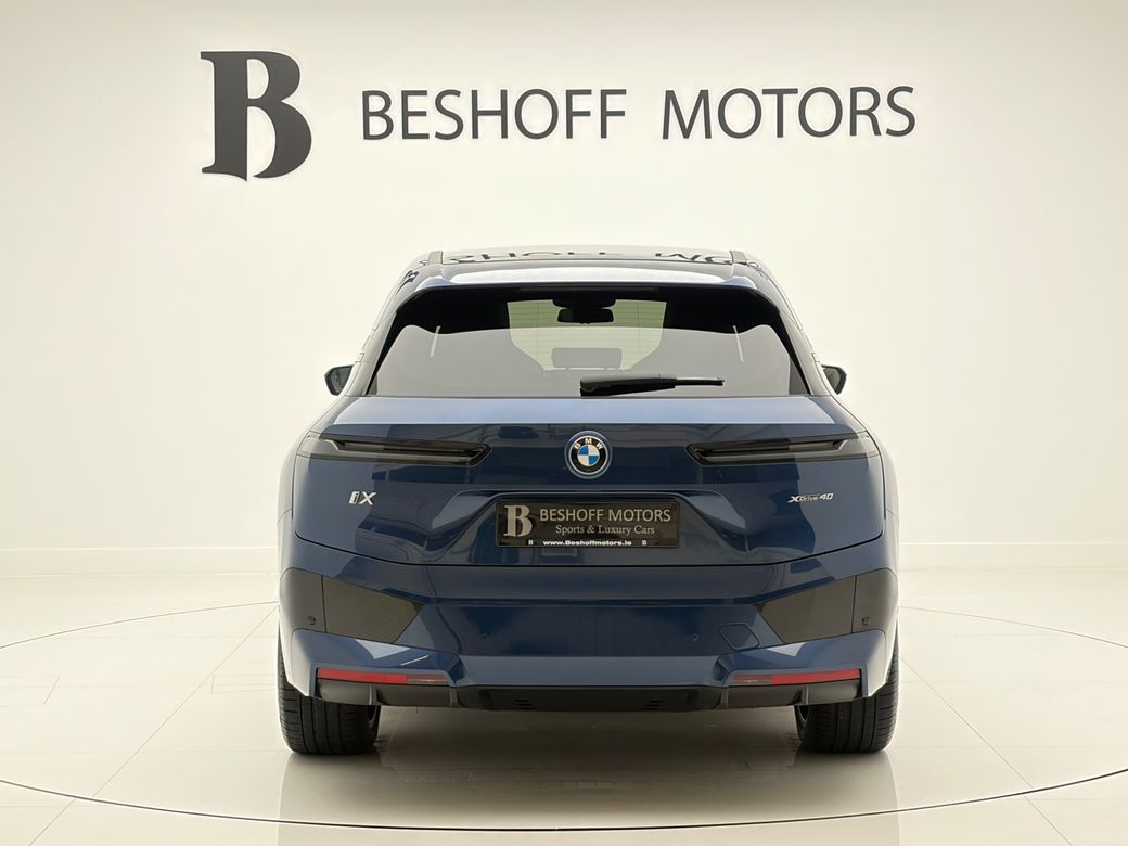 2023 BMW iX