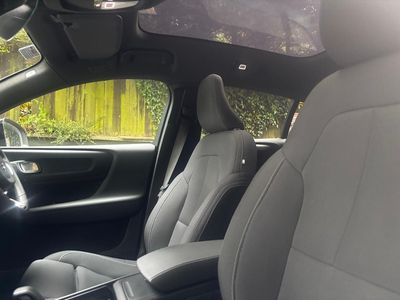 2022 Volvo C40