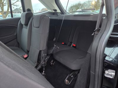 2016 Ford Grand C-Max