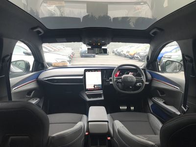 2026 Renault Scenic