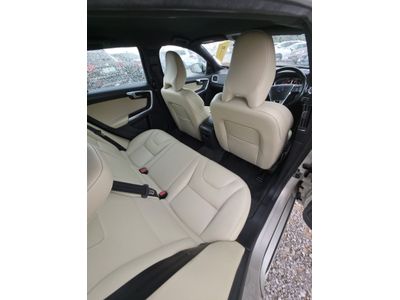 2017 Volvo V60