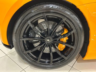 2023 McLaren Artura