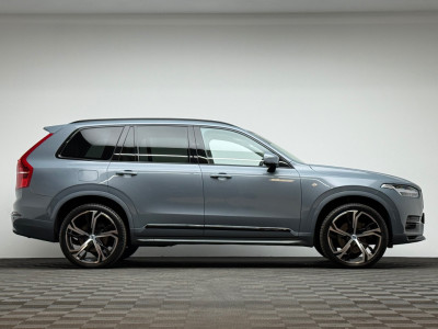 2022 Volvo XC90