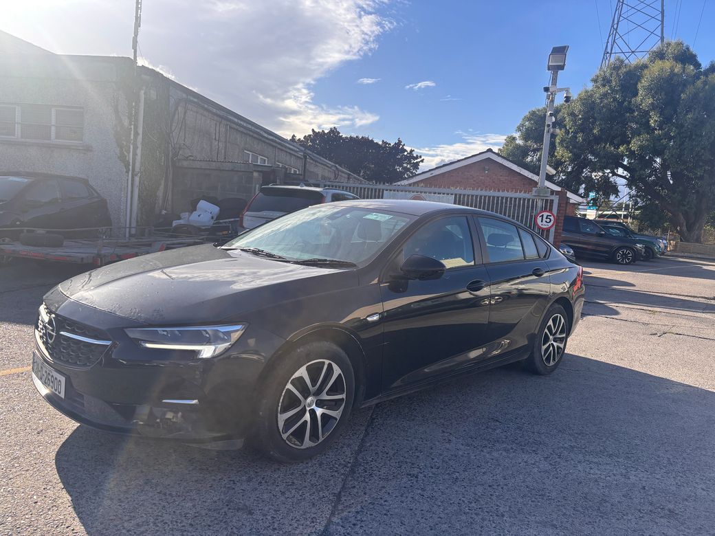 2021 Opel Insignia