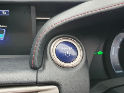 2015 Lexus IS 300h
