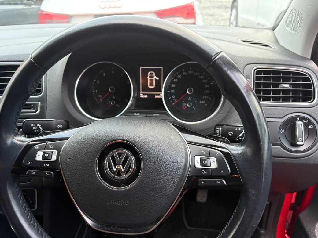 2016 Volkswagen Polo