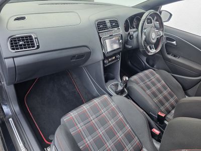 2015 Volkswagen Polo