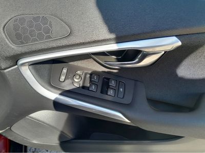 2015 Volvo V40