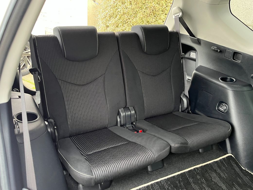 2018 Toyota Prius Alpha