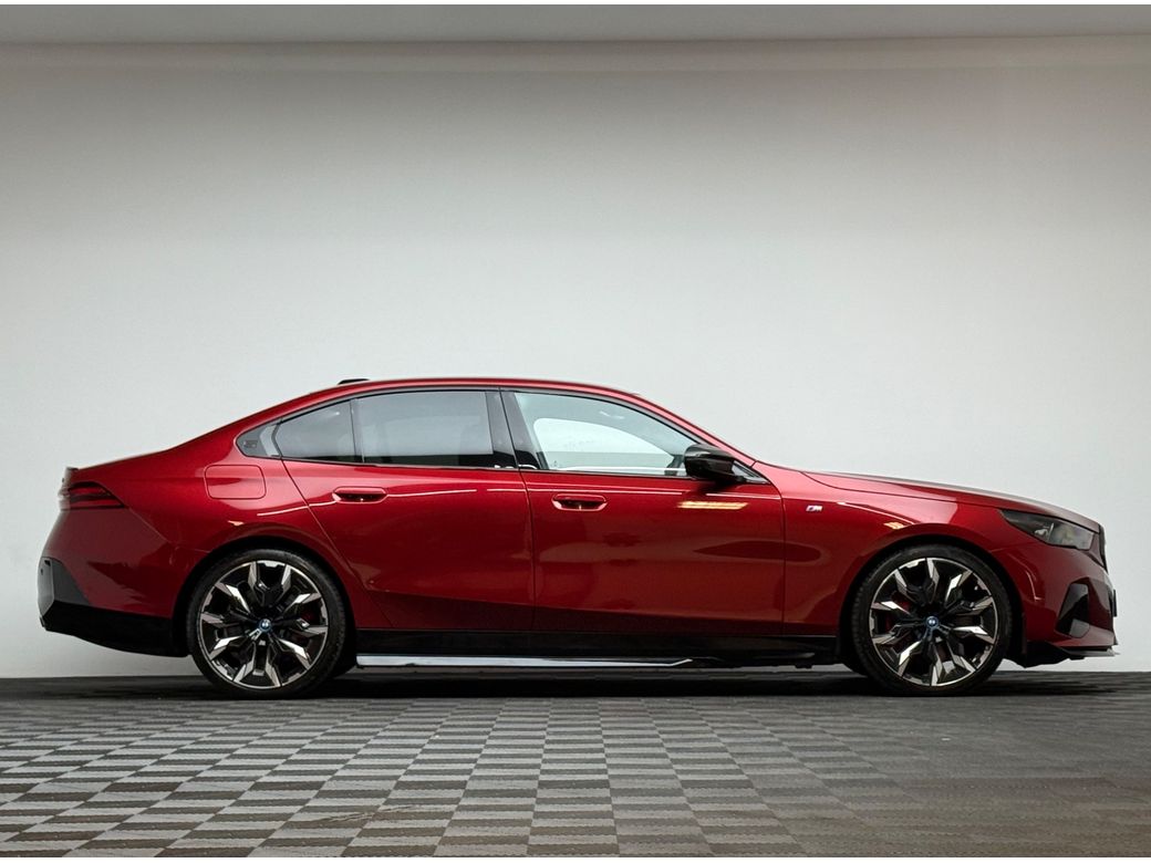 2024 BMW i5