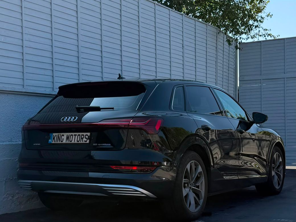 2022 Audi e-tron
