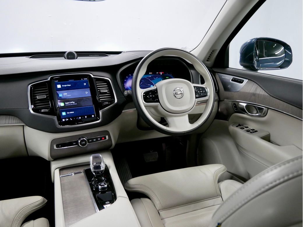 2023 Volvo XC90