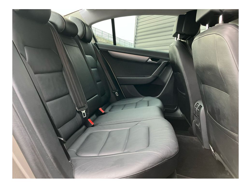 2015 Volkswagen Passat