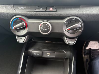 2025 Kia Stonic