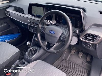 2025 Ford Transit Courier
