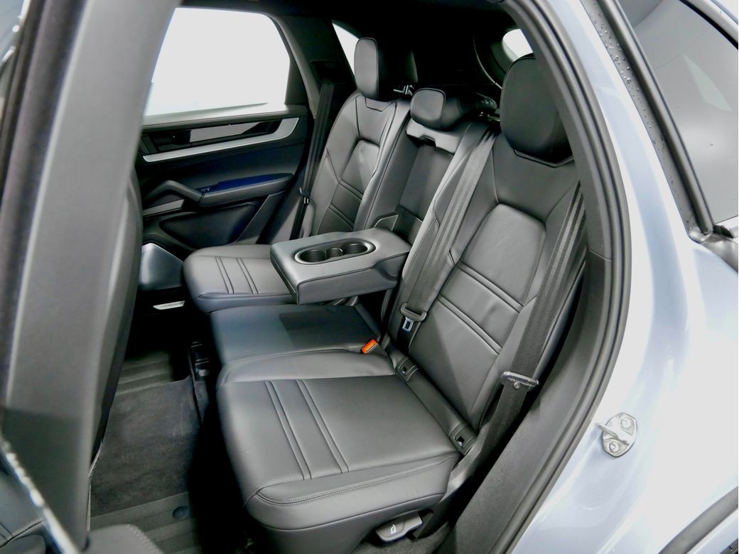 2025 Porsche Cayenne