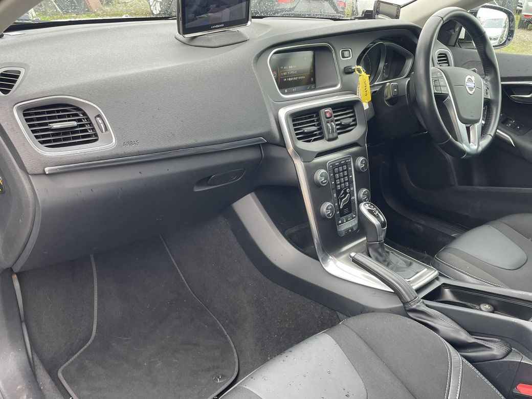 2013 Volvo V40