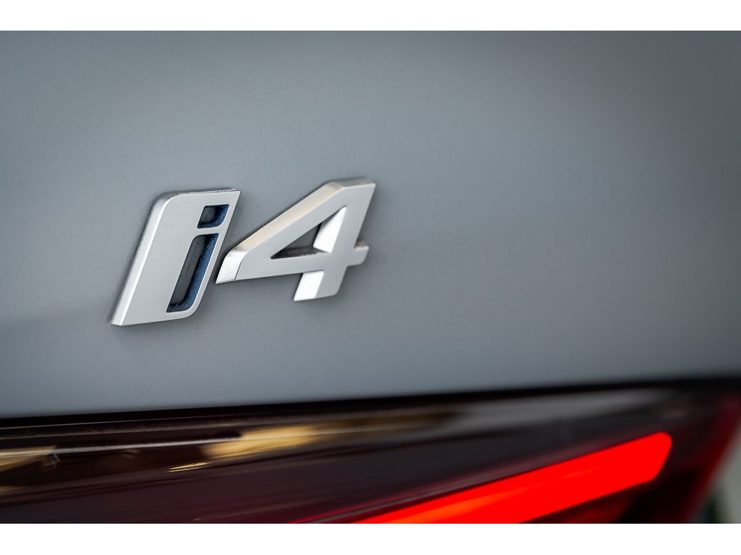 2024 BMW i4