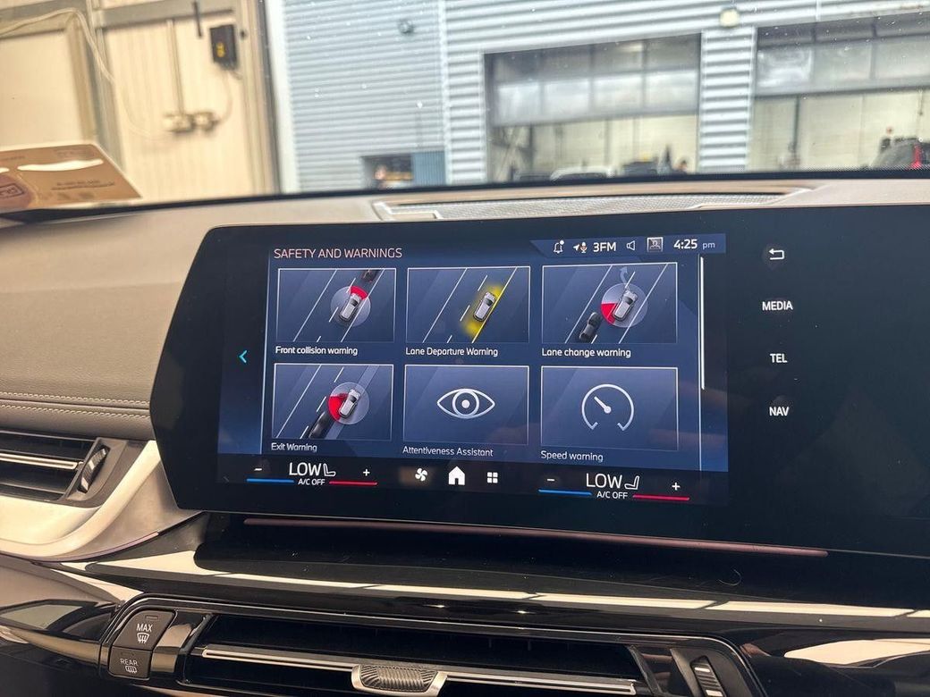 2024 BMW iX1